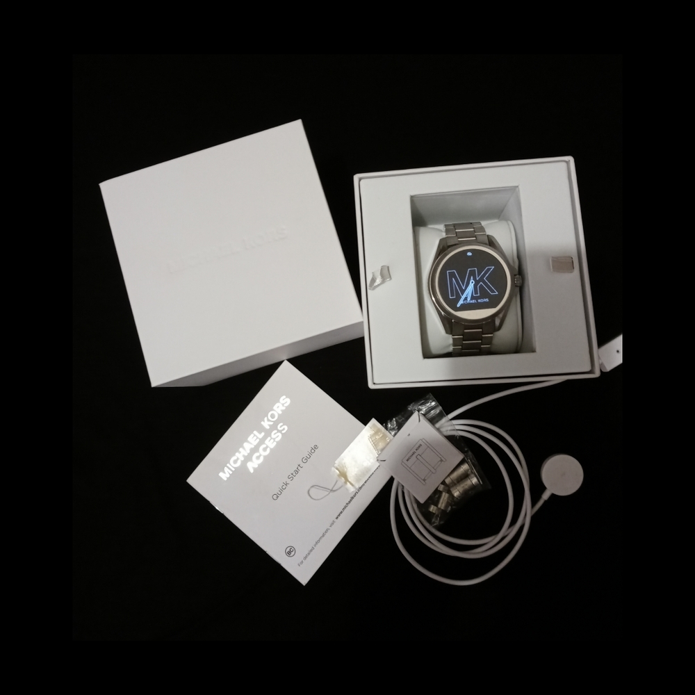 Michael Kors Access